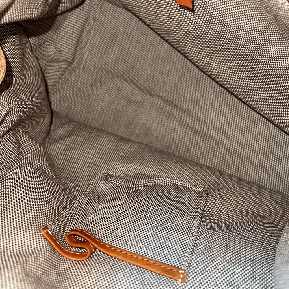 Dooney & bourke - Picture 4 of 6
